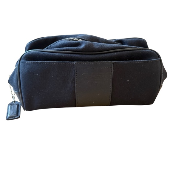 COACH BLACK CANVAS TOILETRY TRAVEL BAG LEATHER TRIM G35-5959 VACATION MINIMALIST - Picture 1 of 8